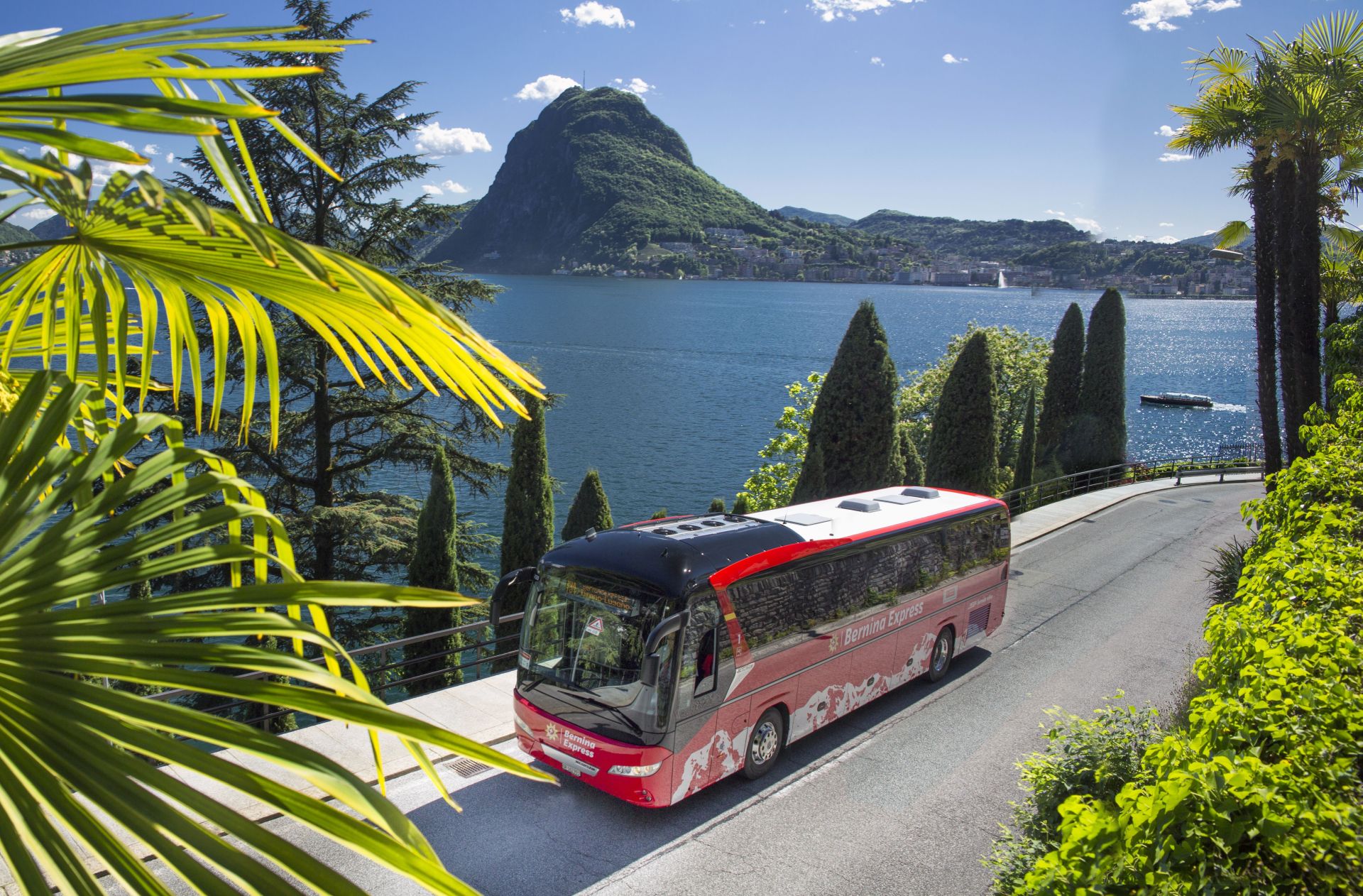 Bernina Express Bus von Tirano nach Lugano - IGE Erlebnisreisen |  Rhtische Bahn / Christof Sonderegger